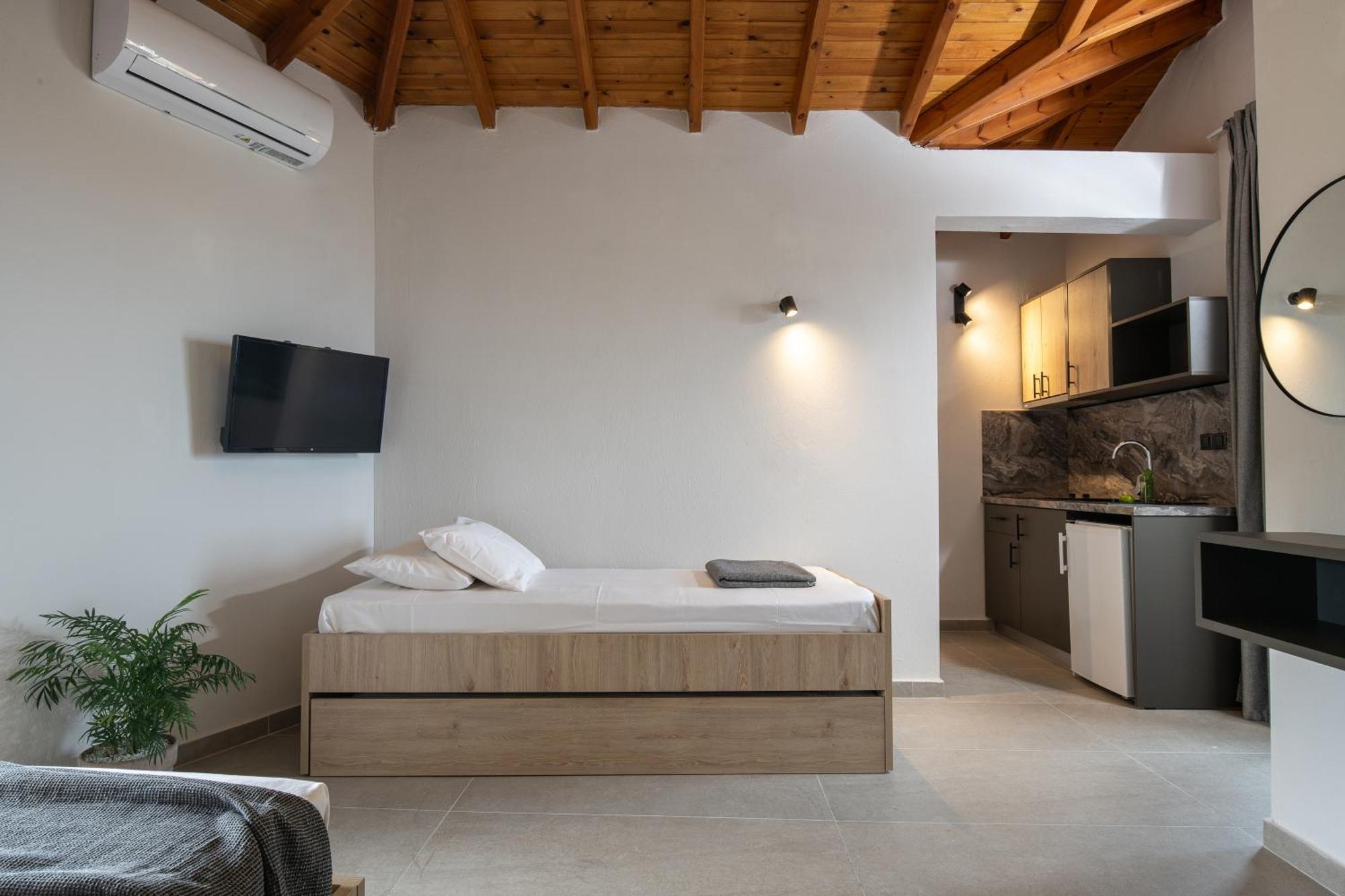 Erifili At Sarti Beach Apartments & Studios Bagian luar foto