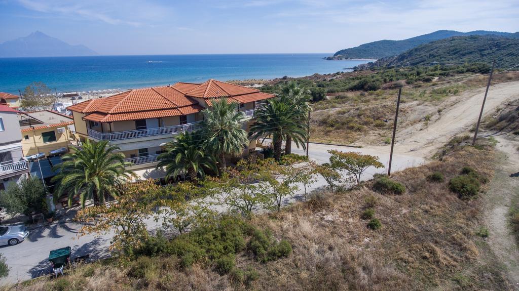 Erifili At Sarti Beach Apartments & Studios Bagian luar foto